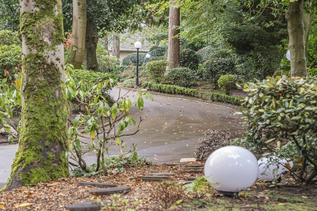 2 bedroom apartment for sale in West Lynn, Devisdale Road, Altrincham, WA14